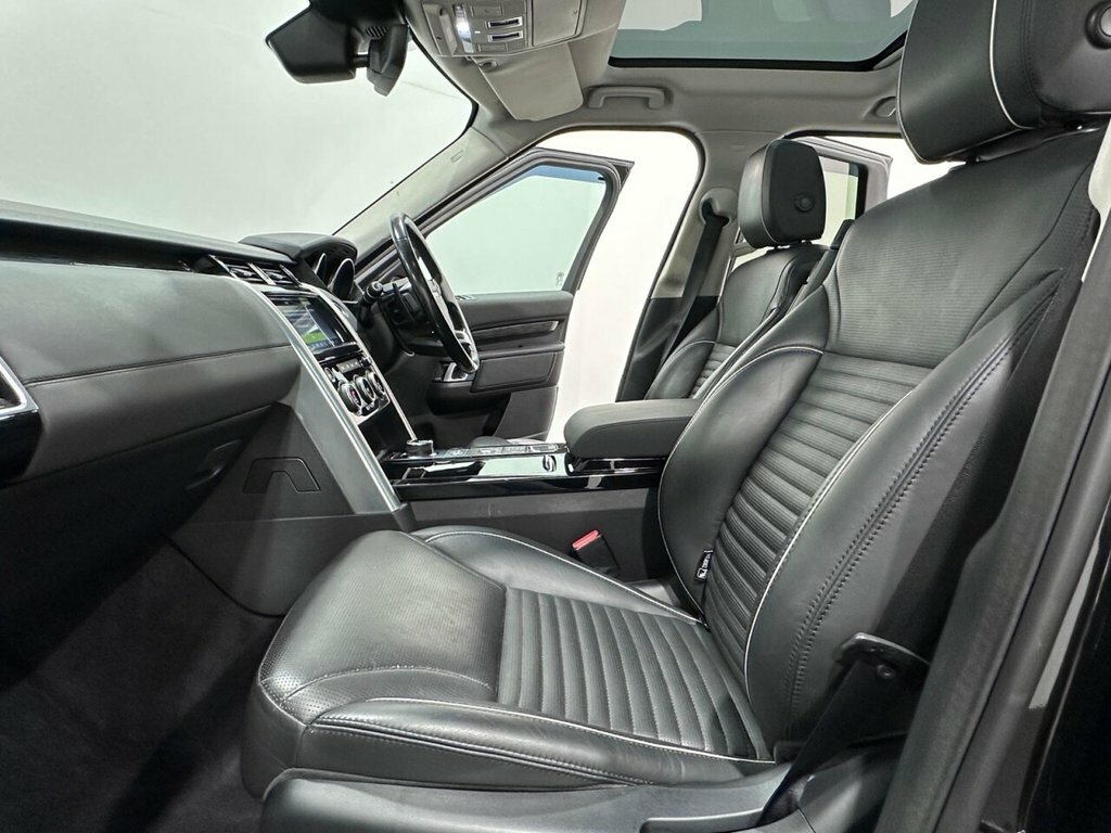 Land Rover Discovery Black #16
