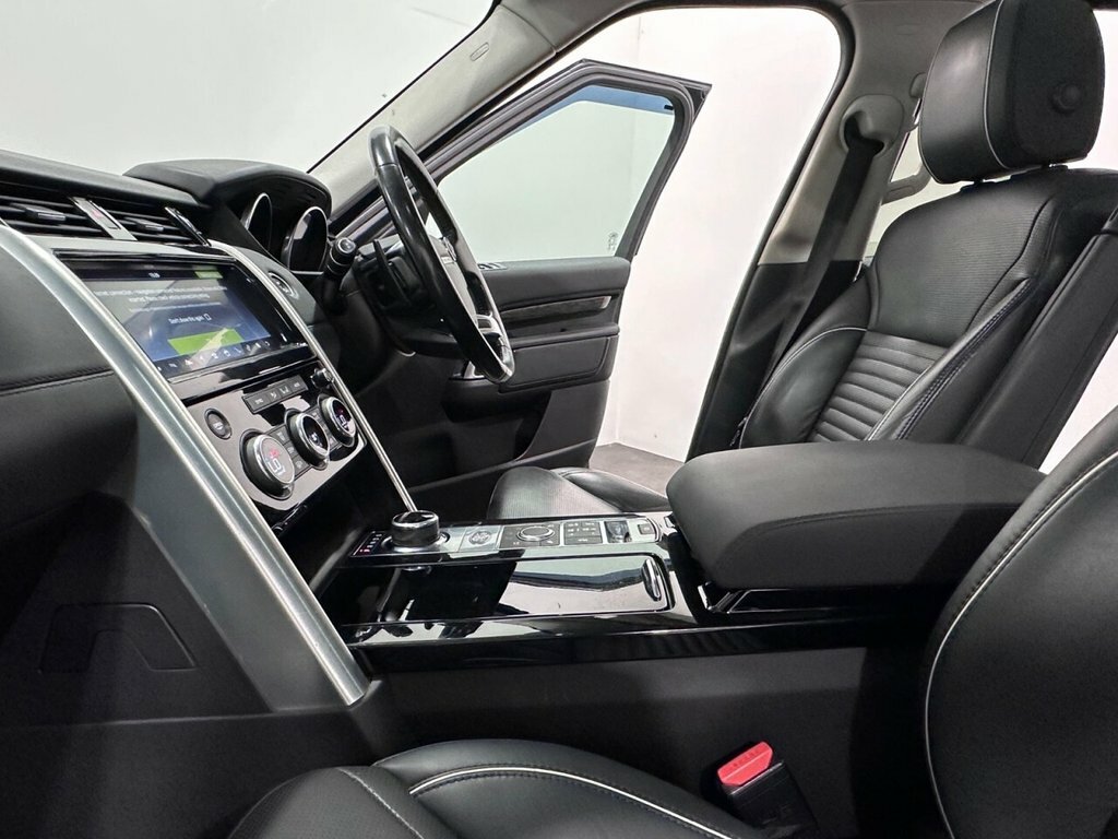 Land Rover Discovery Black #17