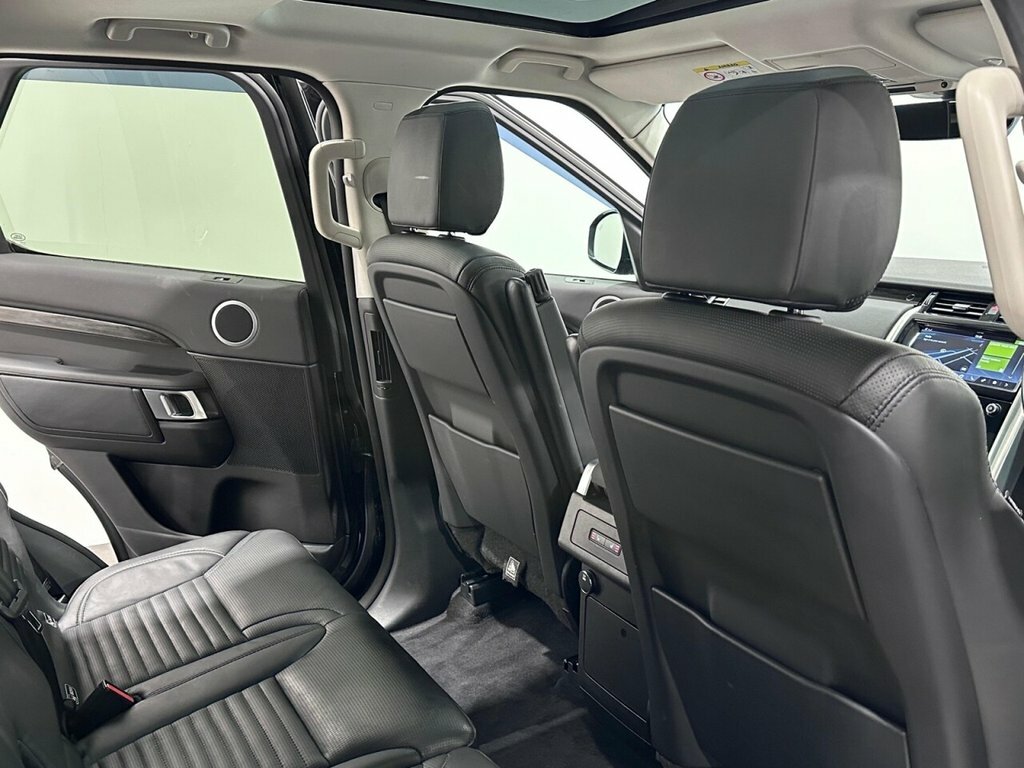 Land Rover Discovery Black #18
