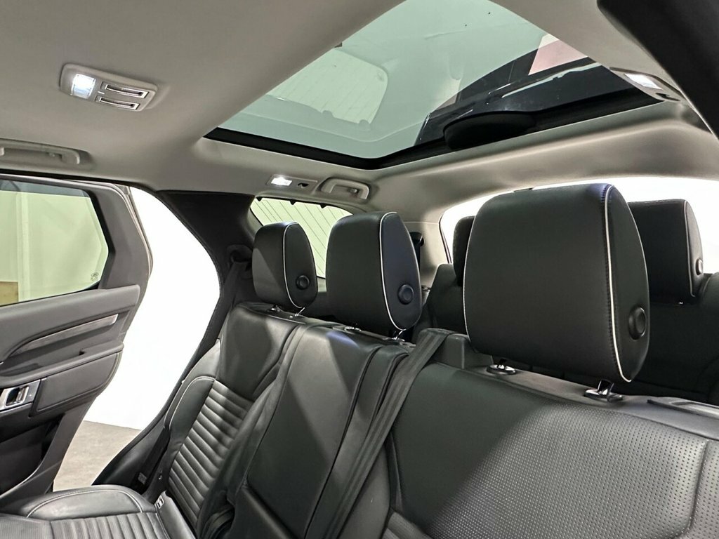 Land Rover Discovery Black #15