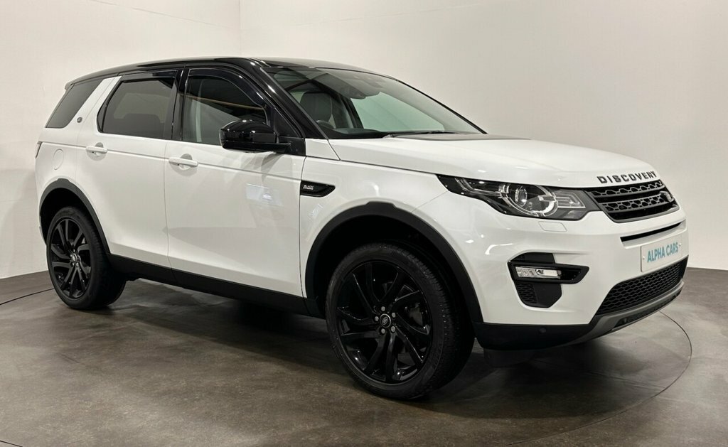 Land Rover Discovery Sport 2L Hse Black White