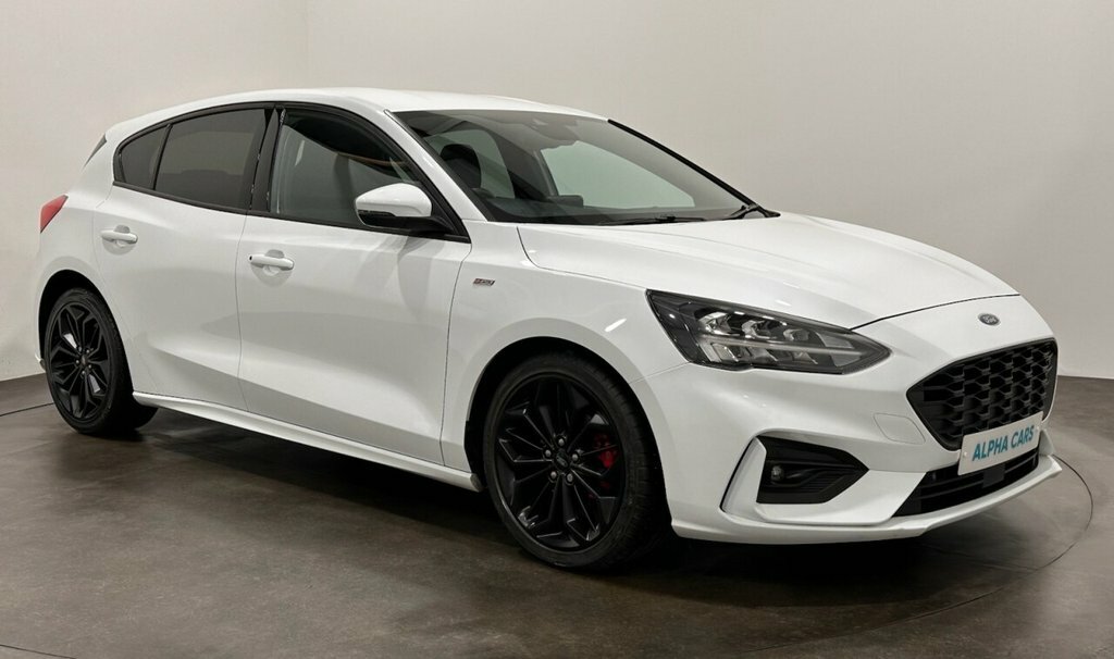 Ford Focus 1.5L St-line X White