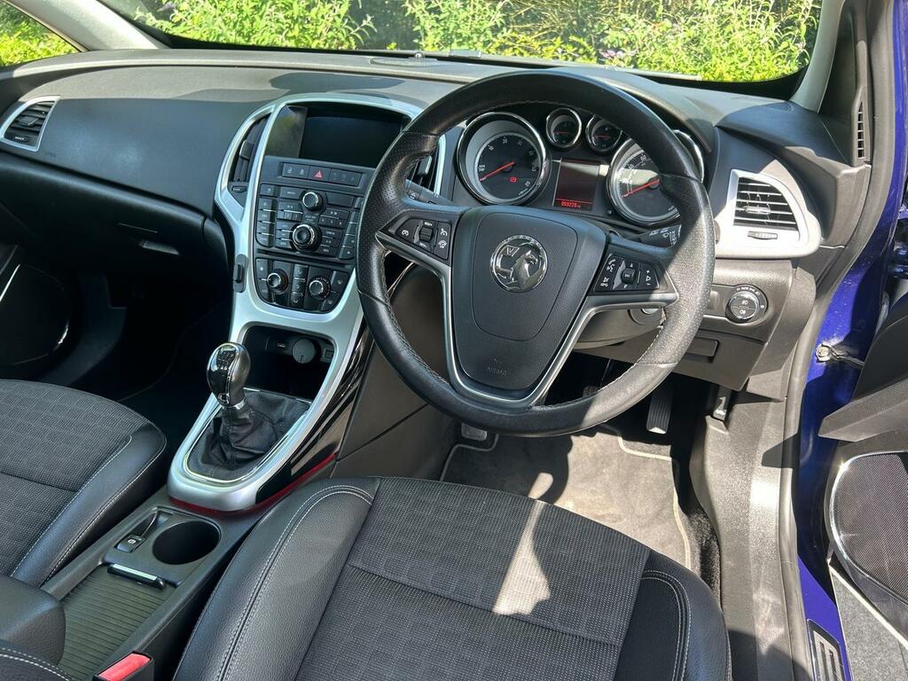 Vauxhall Astra GTC Gtc 1.6I Turbo Sri Euro 6 Ss Silver #9