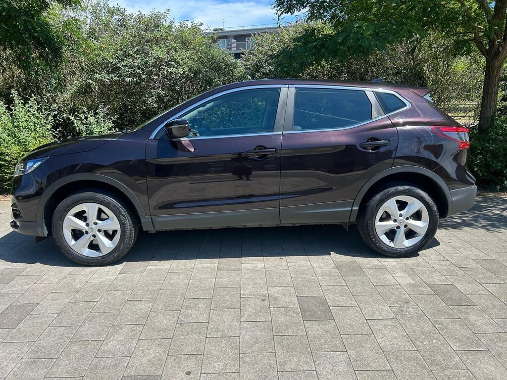 Nissan Qashqai 1.3 Dig-t Acenta Premium Euro 6 Ss Black #5