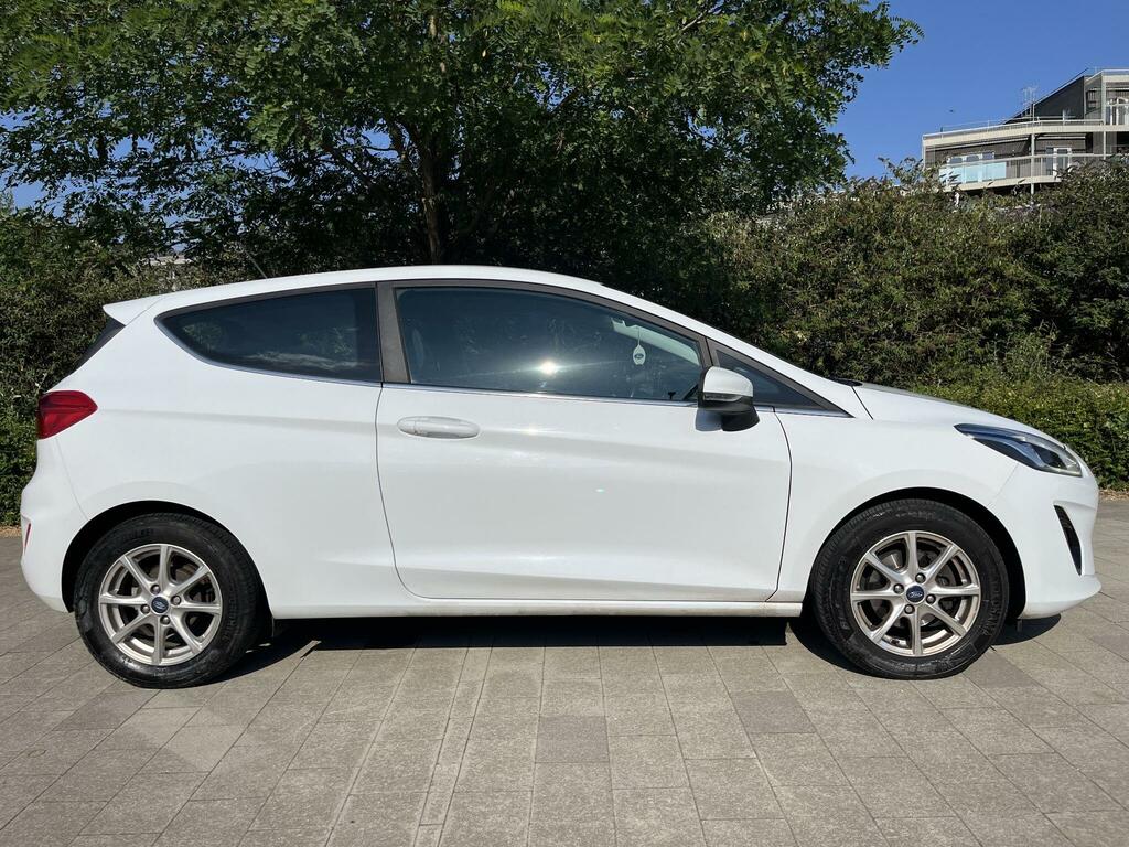 Ford Fiesta Red #6