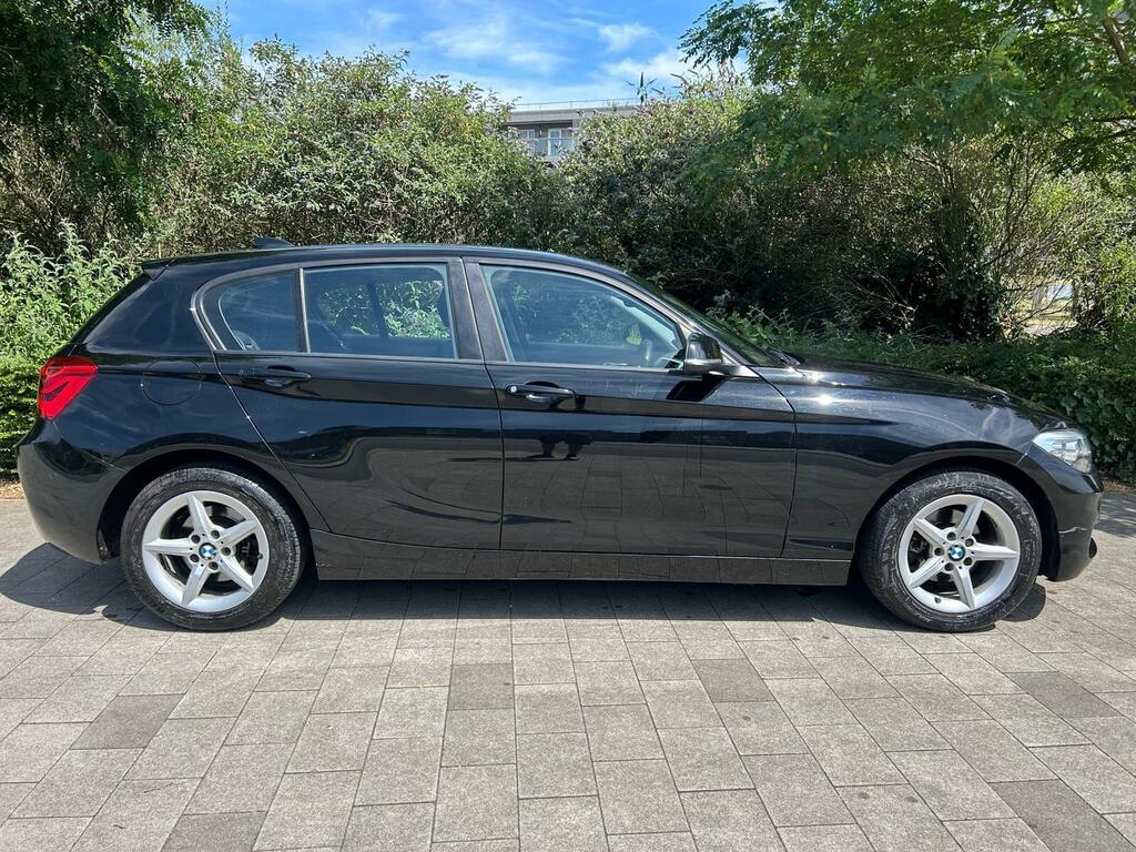 BMW 1 Series Hatchback Black #4