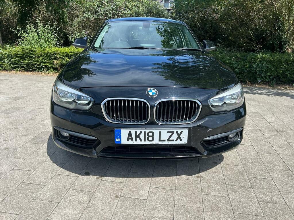 BMW 1 Series Hatchback Black #2