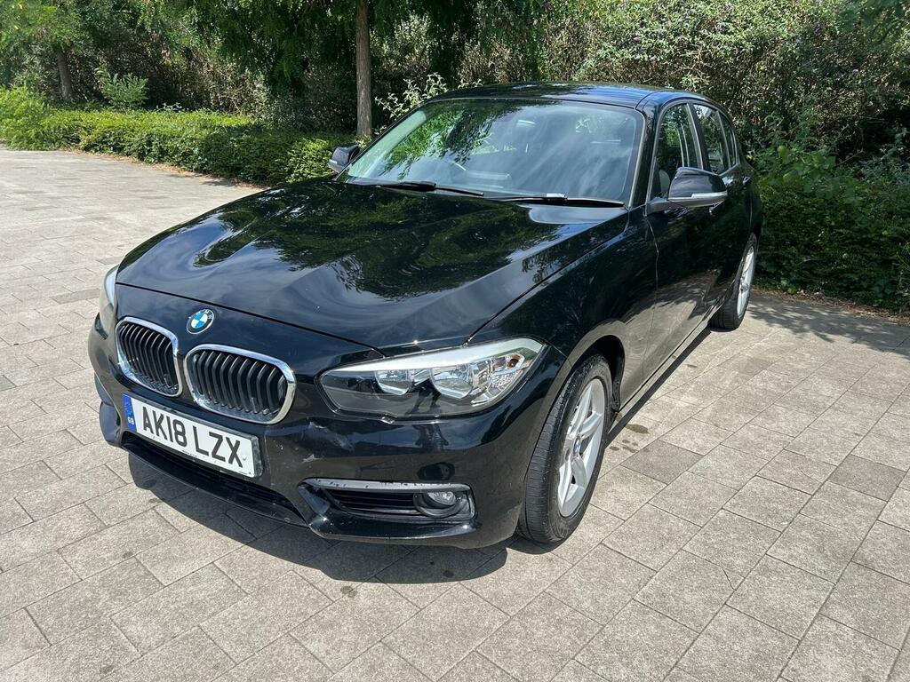 BMW 1 Series Hatchback Black #3
