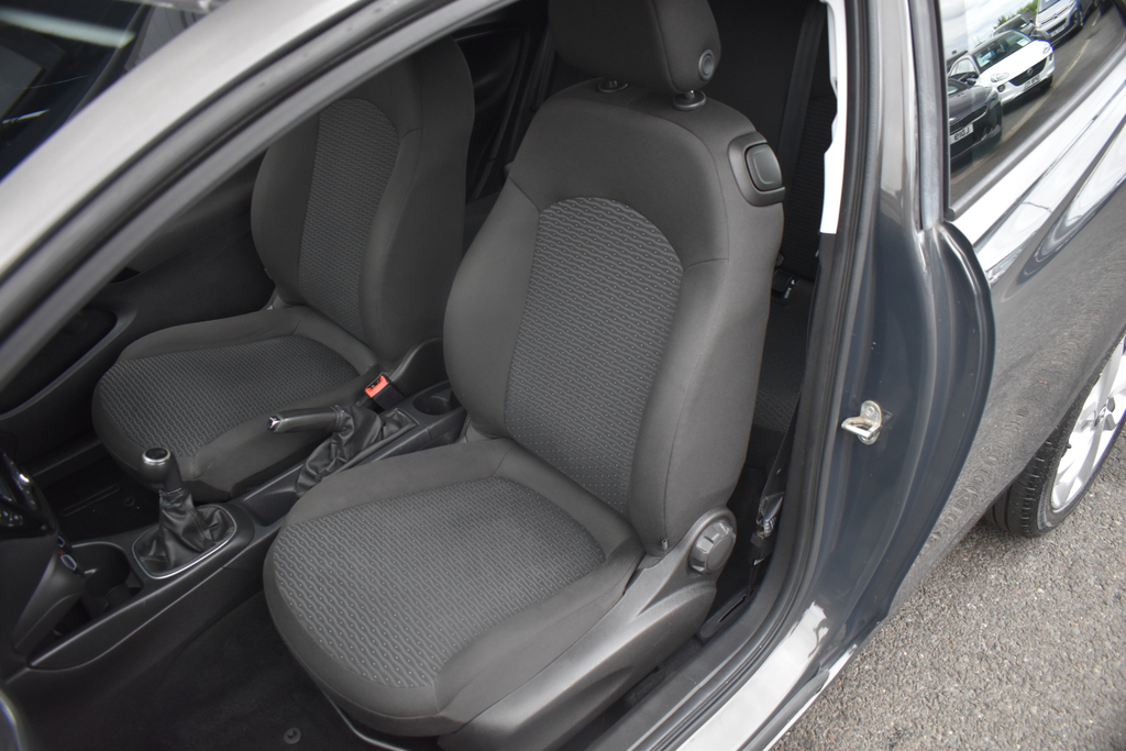 Vauxhall Corsa Vauxhall Corsa 1.2 Turbo Yes Hatchback Petr... #31