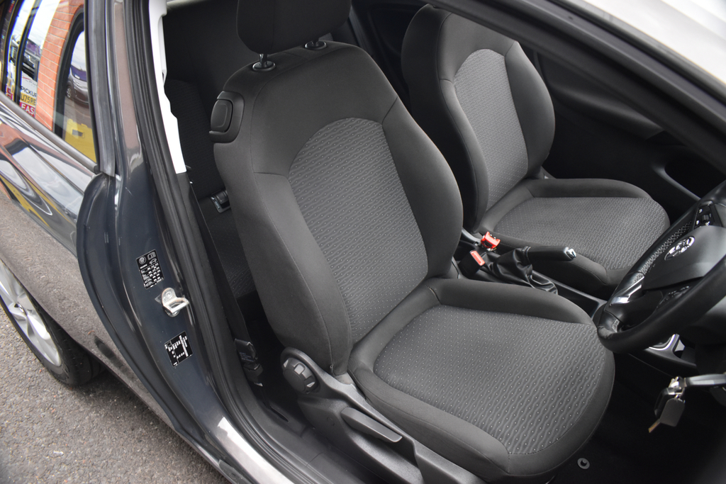 Vauxhall Corsa Vauxhall Corsa 1.2 Turbo Yes Hatchback Petr... #23