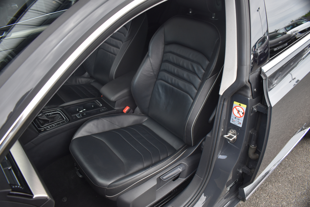 Volkswagen Arteon 2.0 Tdi R-line Fastback Dsg Euro 6 Ss Silver #36