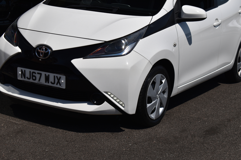 Toyota Aygo 1.0 Vvt-i X-play  #18