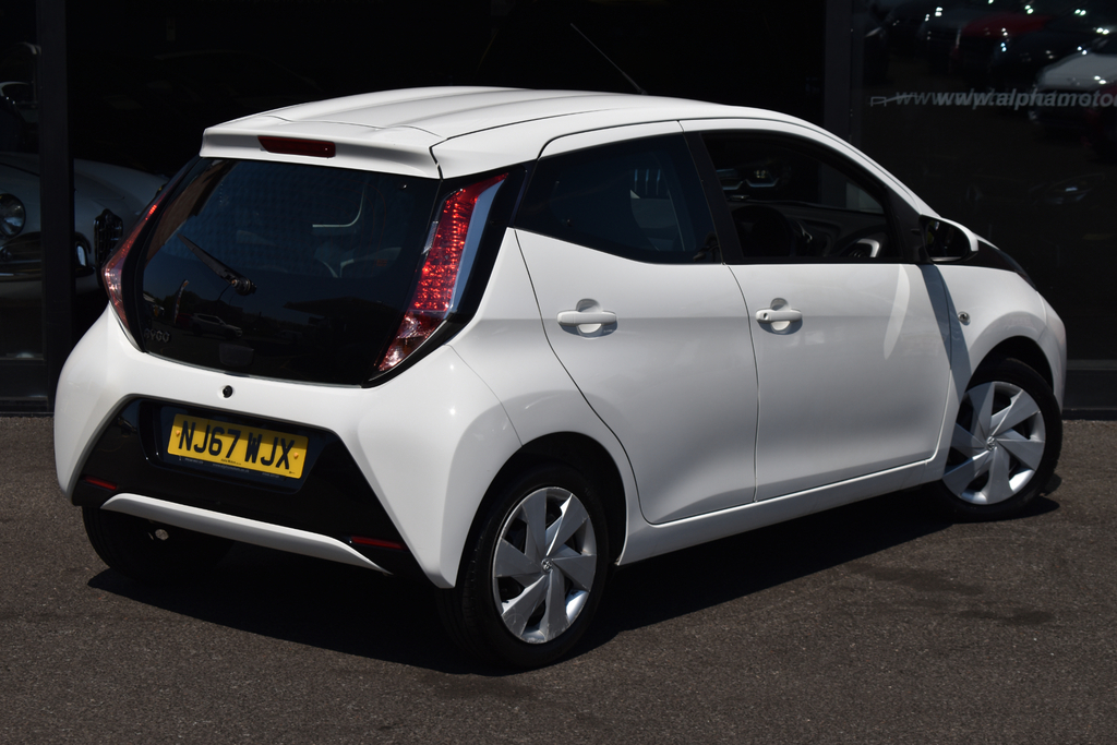 Toyota Aygo 1.0 Vvt-i X-play Hatchback Euro  #5