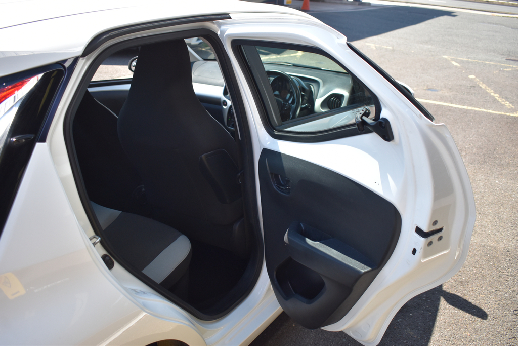 Toyota Aygo 1.0 Vvt-i X-play  #23