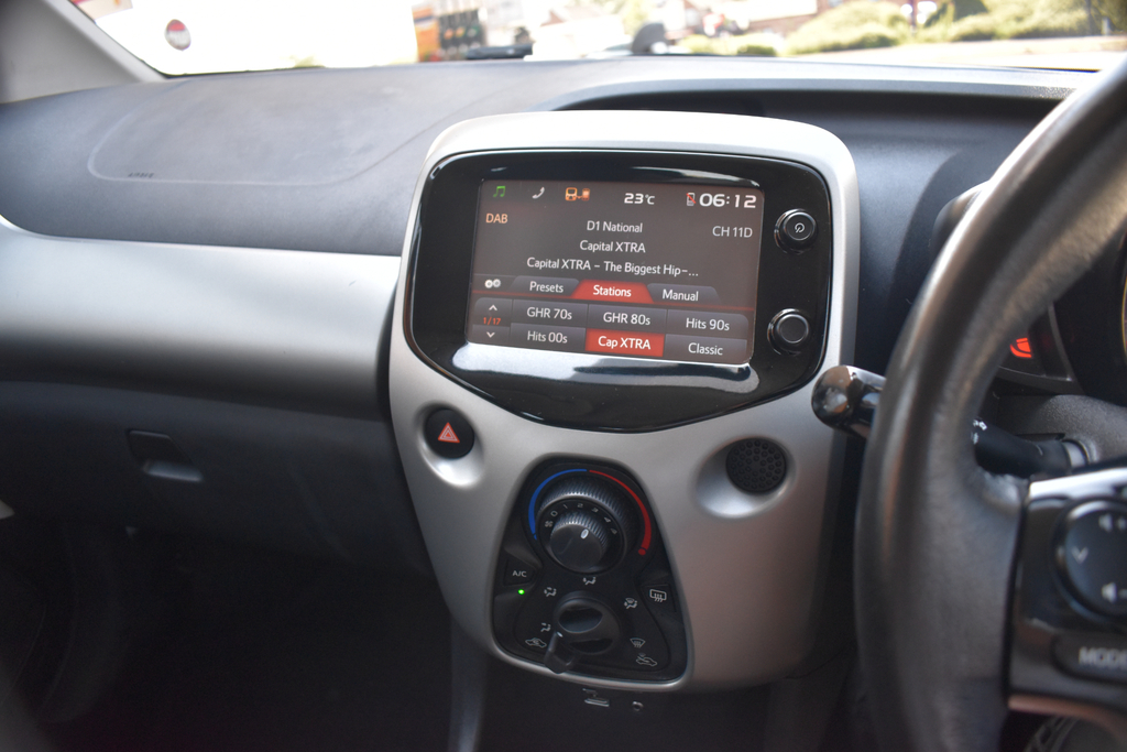 Toyota Aygo 1.0 Vvt-i X-play  #41