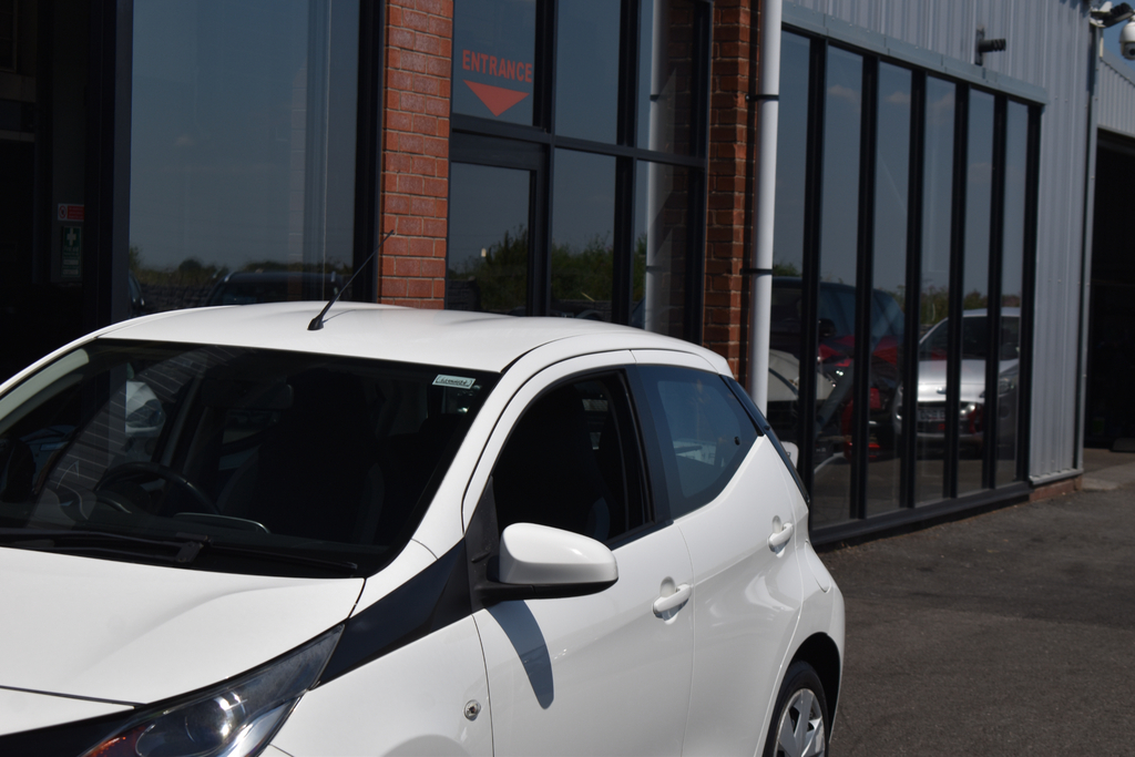 Toyota Aygo 1.0 Vvt-i X-play  #19