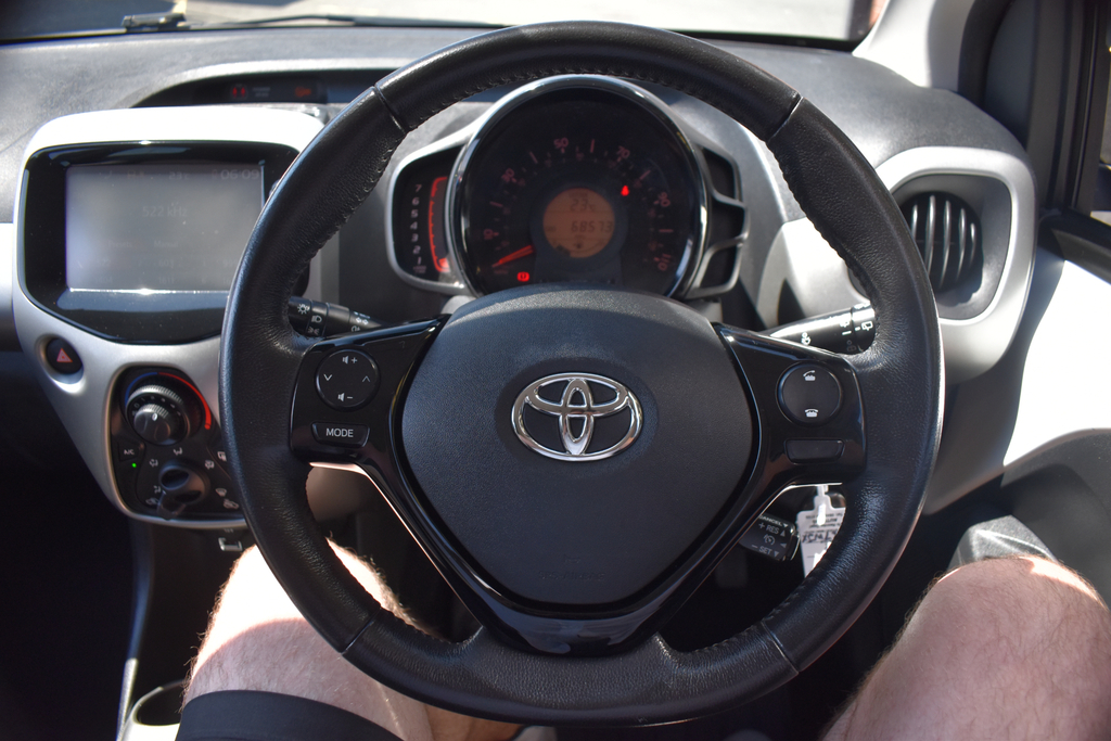 Toyota Aygo 1.0 Vvt-i X-play  #35