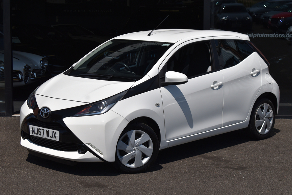 Toyota Aygo 1.0 Vvt-i X-play Hatchback Euro  #4