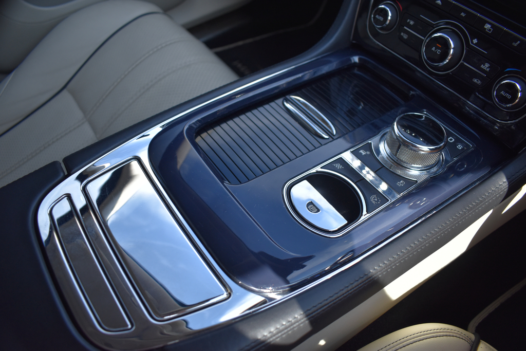Jaguar XJ Automatic Silver #79