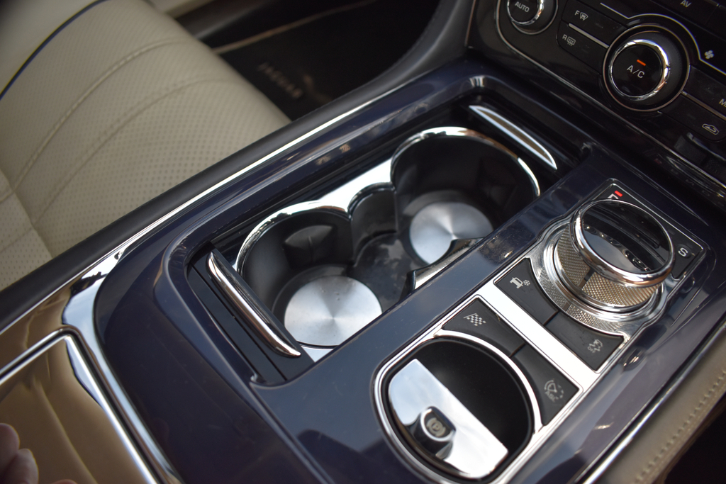 Jaguar XJ Automatic Silver #81