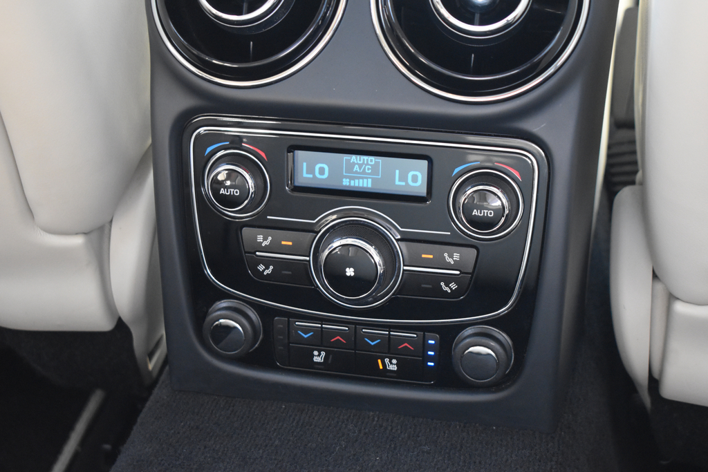 Jaguar XJ Automatic Silver #39