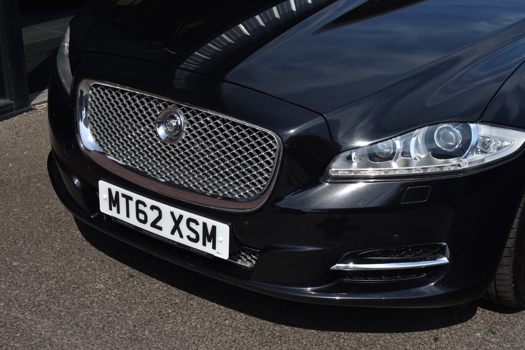 Jaguar XJ Automatic Silver #18