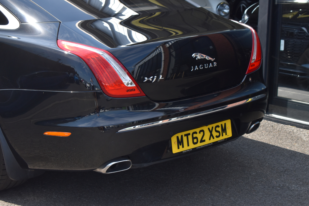 Jaguar XJ Automatic Silver #26