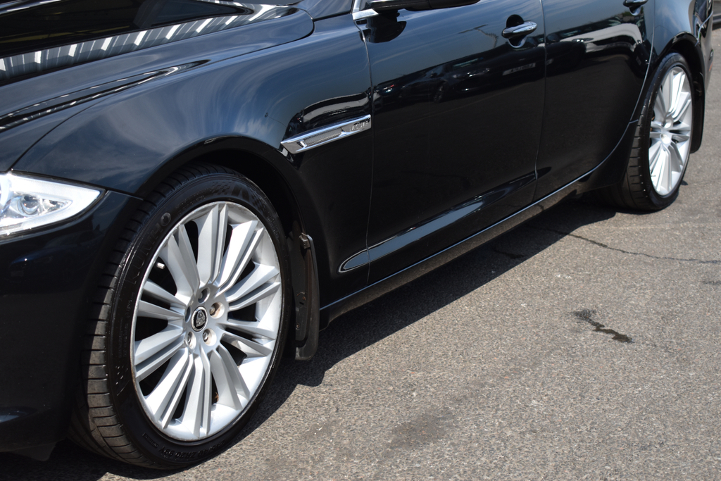 Jaguar XJ Automatic Silver #21