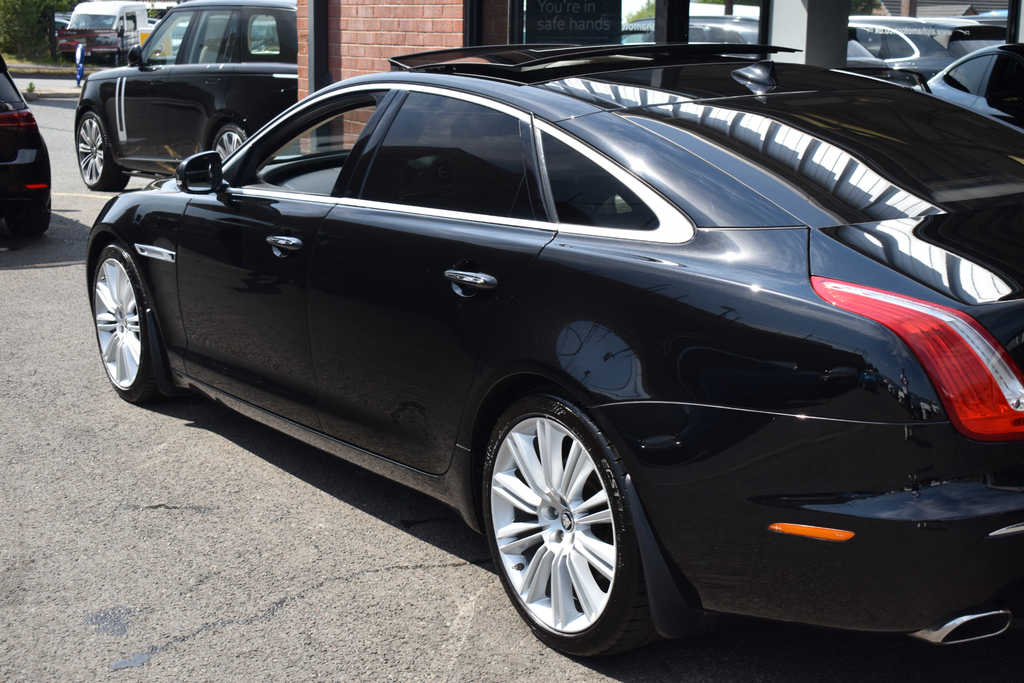 Jaguar XJ Automatic Silver #23