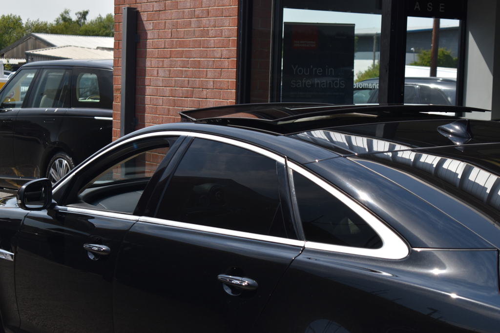 Jaguar XJ Automatic Silver #25