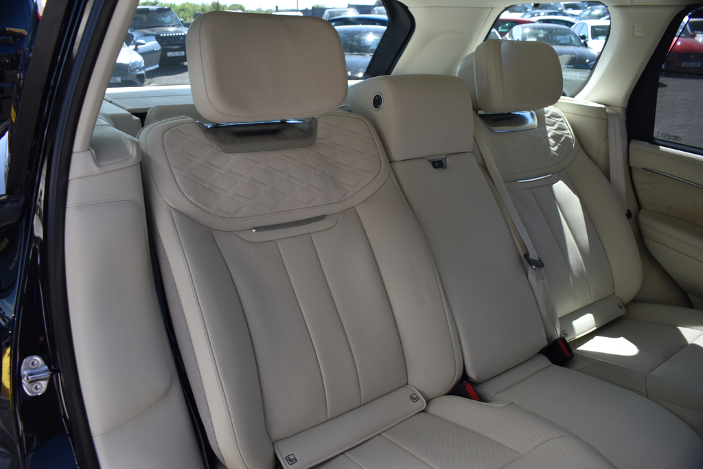 Land Rover Range Rover Automatic Black #44