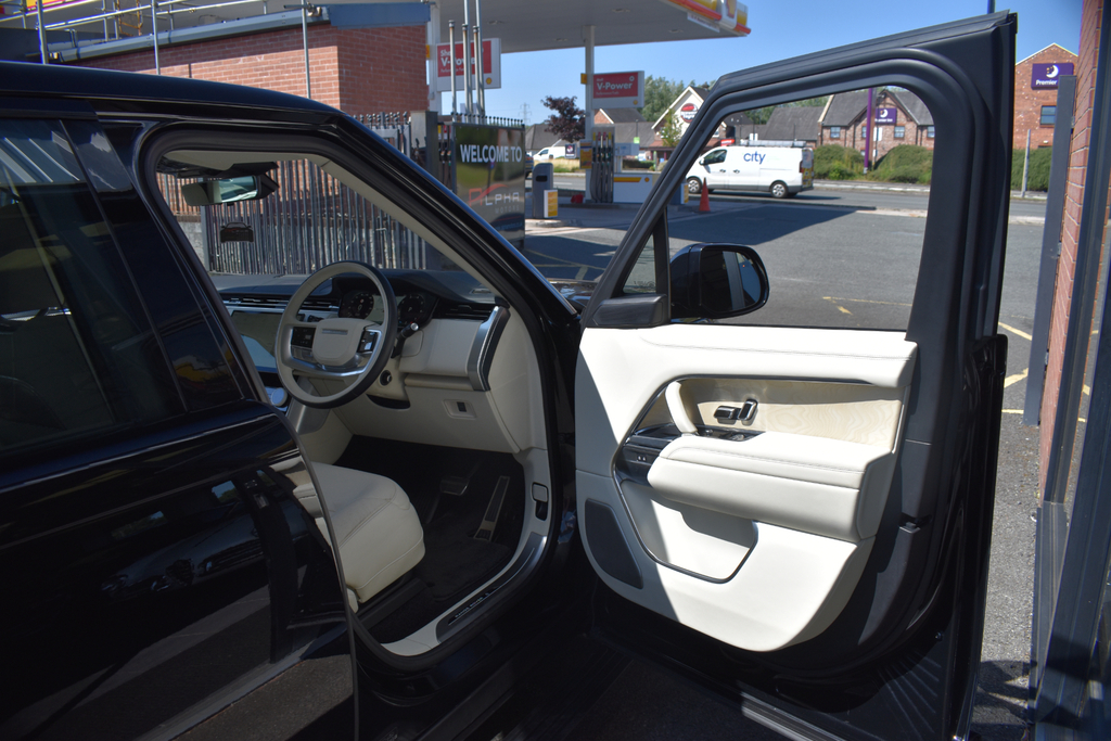 Land Rover Range Rover Automatic Black #25