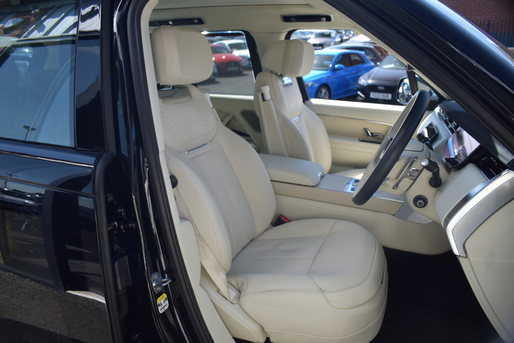 Land Rover Range Rover Automatic Black #7