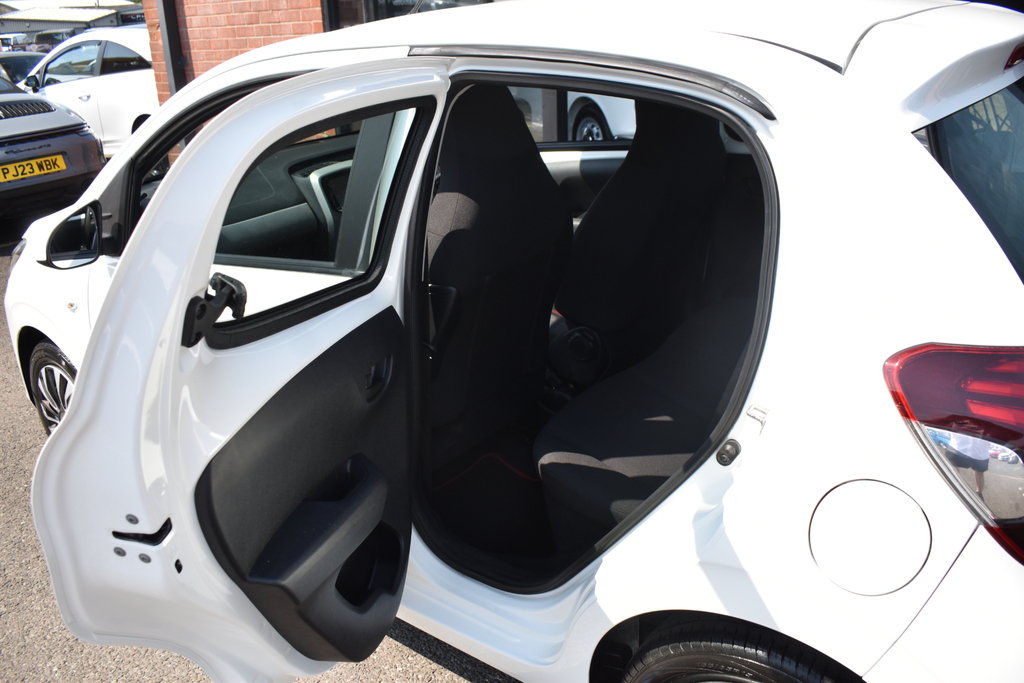 Peugeot 108  Blue #37
