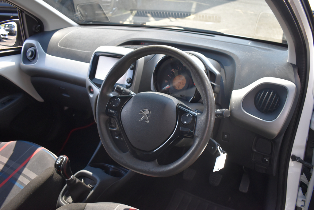 Peugeot 108  Blue #8