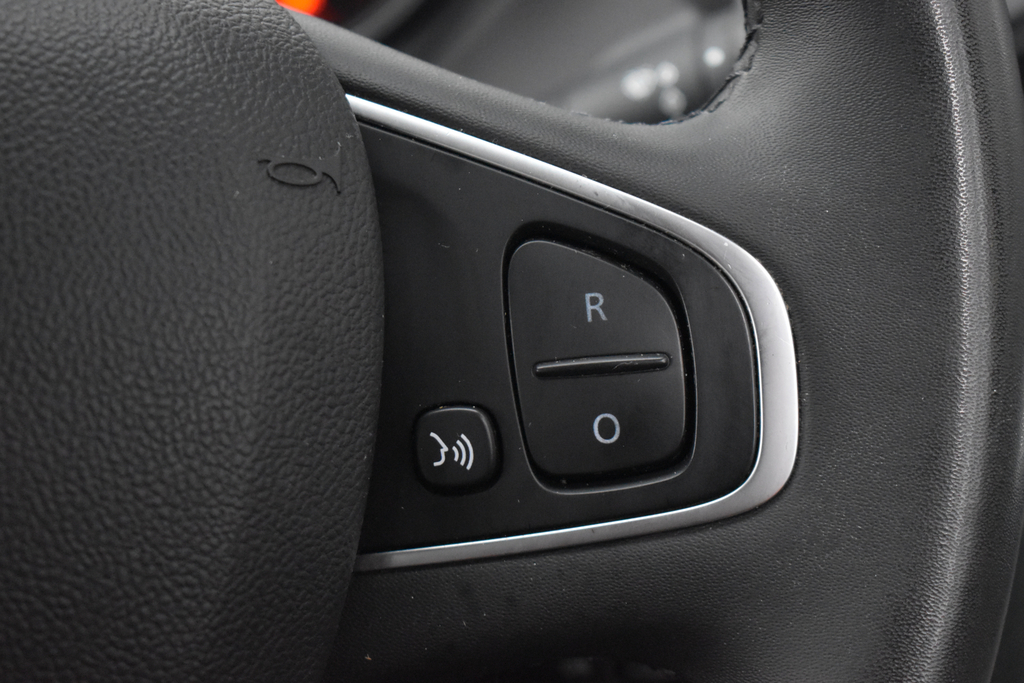 Renault Captur 0.9 Iconic Tce 89 Bhp Black #48