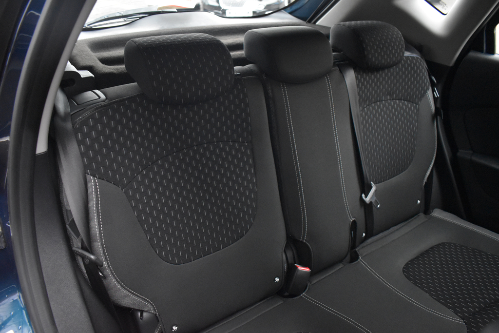 Renault Captur 0.9 Iconic Tce 89 Bhp Black #25