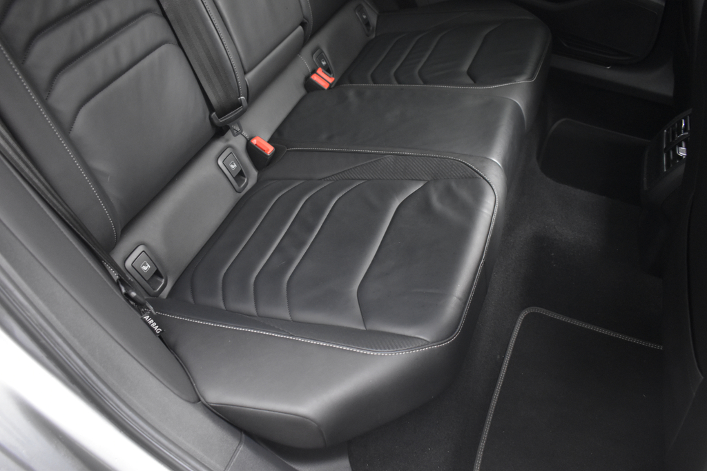 Volkswagen Arteon Elegance Tsi Evo Dsg Yellow #33