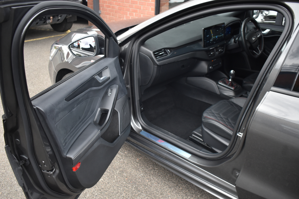 Ford Focus 1.0 Ecoboost 125 Zetec Edition  #31