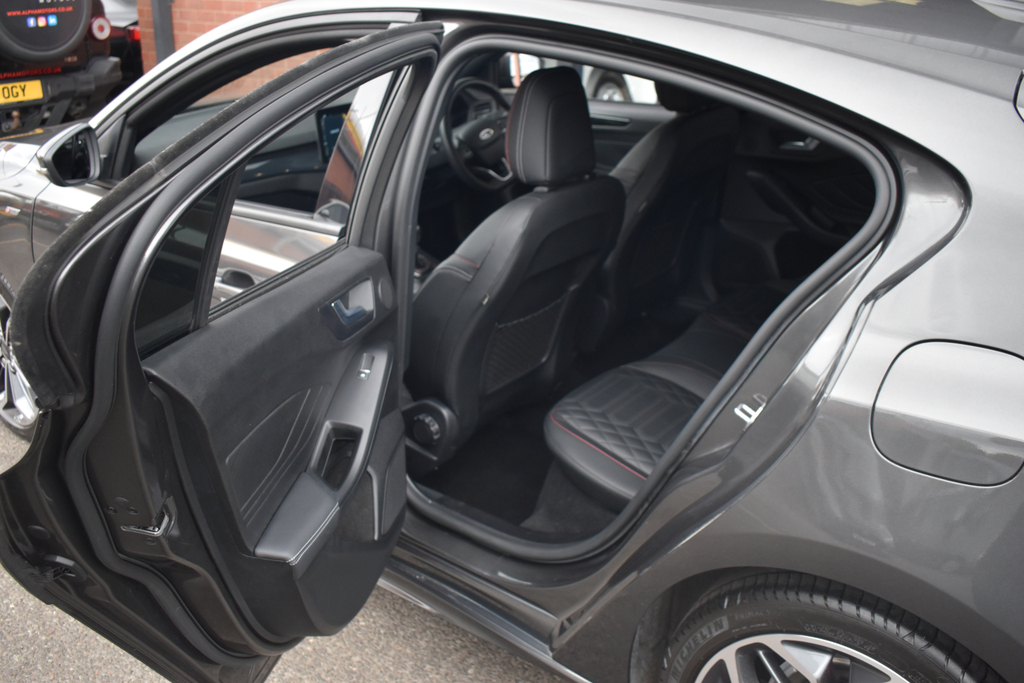 Ford Focus 1.0 Ecoboost 125 Zetec Edition  #35