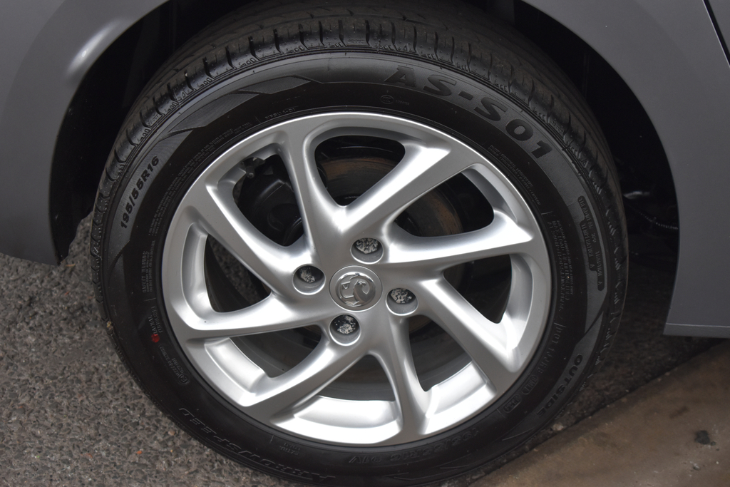 Vauxhall Corsa 1.2 Se Door 70 Reg Silver #65