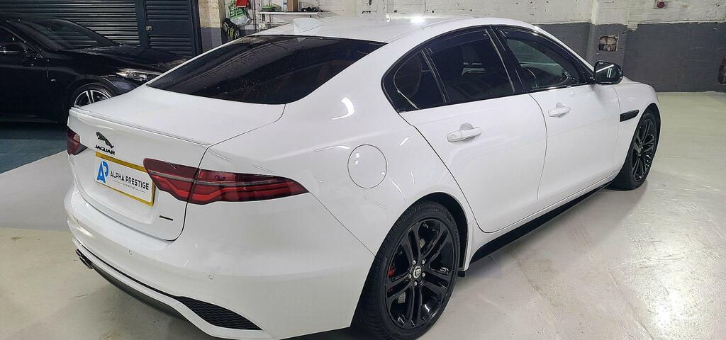Jaguar XE D200 R-dynamic Se Black  #34