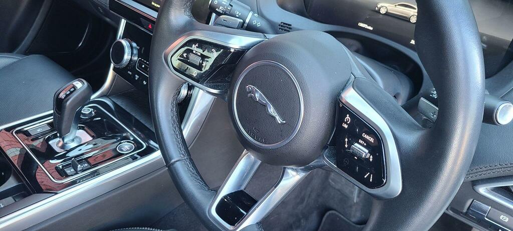 Jaguar XE D200 R-dynamic Se Black  #63