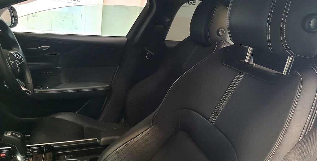 Jaguar XE D200 R-dynamic Se Black  #66
