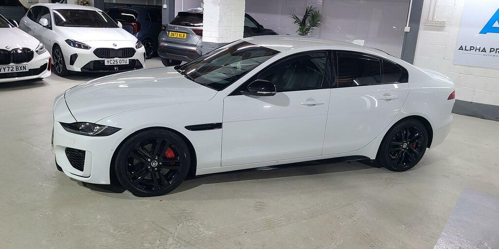 Jaguar XE D200 R-dynamic Se Black  #78