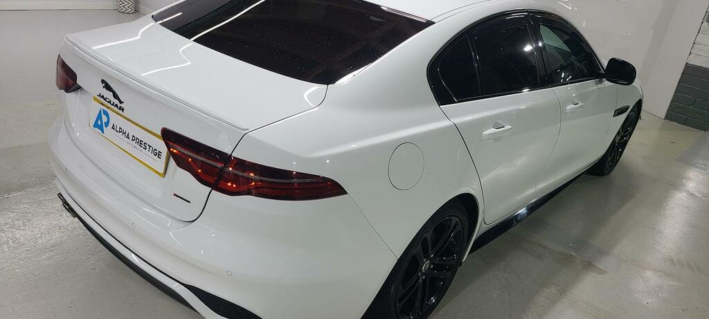 Jaguar XE D200 R-dynamic Se Black  #40