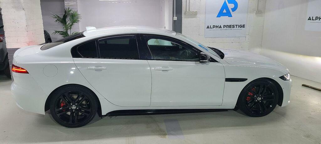 Jaguar XE D200 R-dynamic Se Black  #31