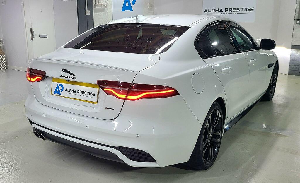 Jaguar XE D200 R-dynamic Se Black  #38