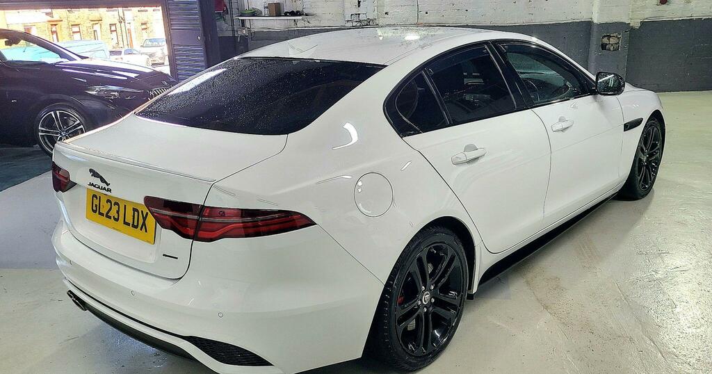 Jaguar XE D200 R-dynamic Se Black  #33