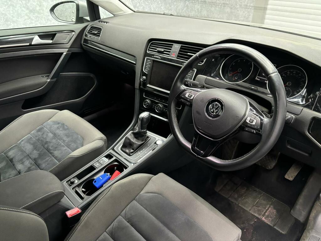 Volkswagen Golf 1.4 Tsi Bluemotion Tech Match Edition Hatchback LJ16OYT #3
